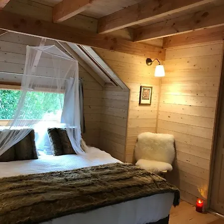 Cabane Perchee