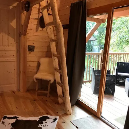 Cabane Perchee