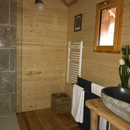 Cabane Perchee 营地 Maisse